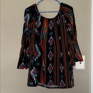 WinWin Black and Red Aztec Print Top